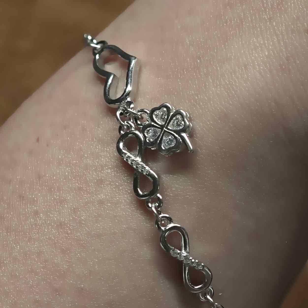 Italian Floral Heart link AD Modern Bracelet - Image 3