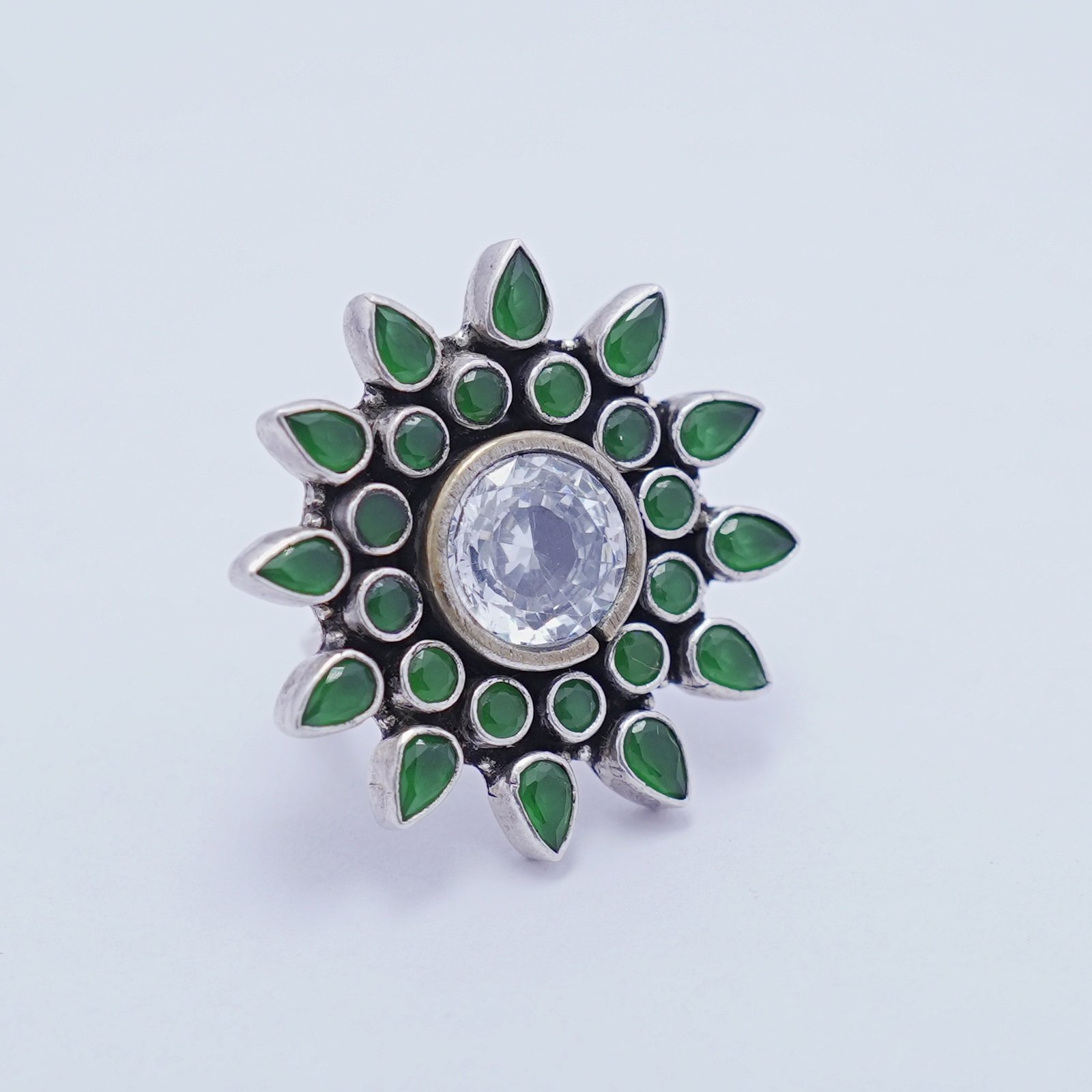 Traditional Oxidised Green Cutstone Floral Ring - Image 4