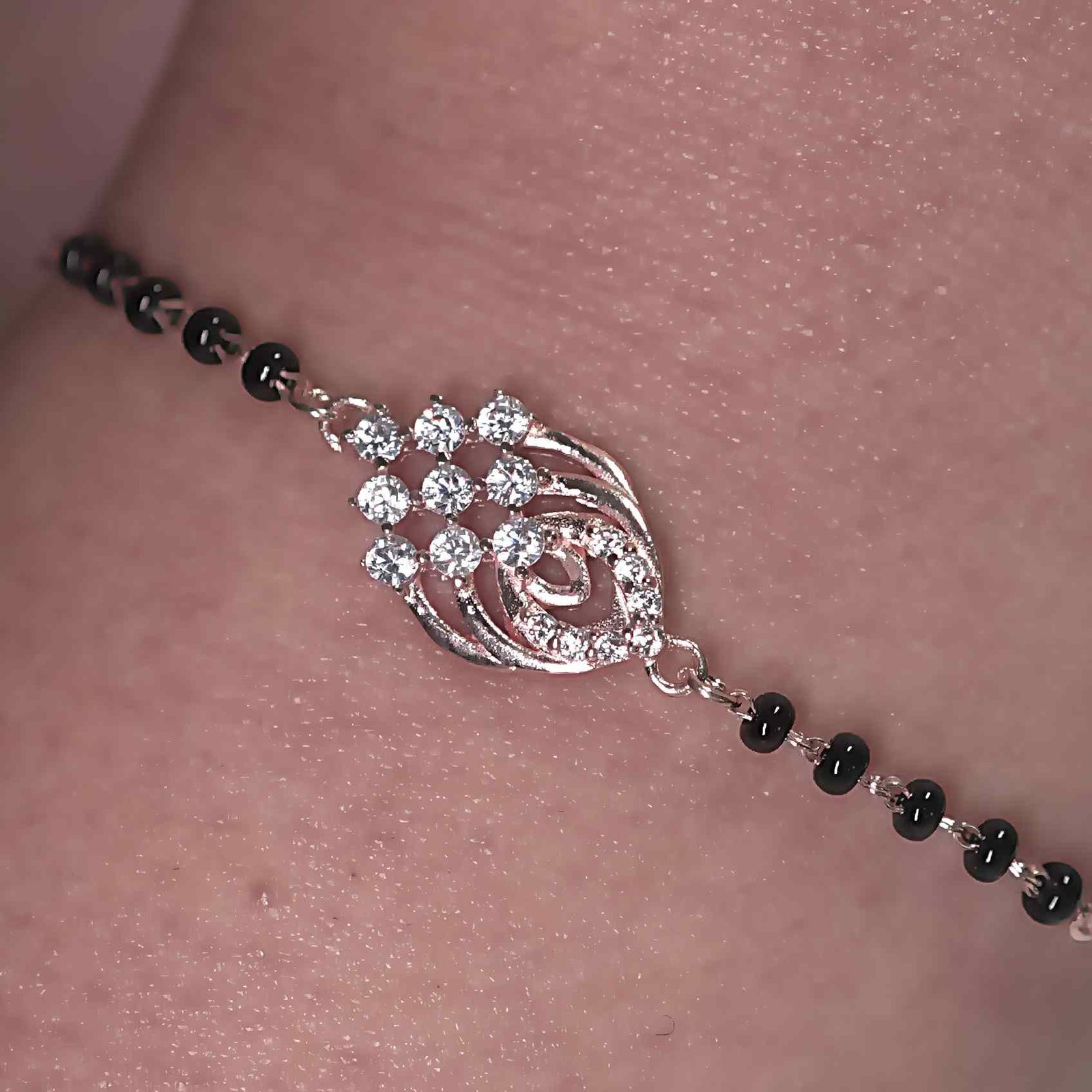 Silver Modern AD Bracelet - Image 4