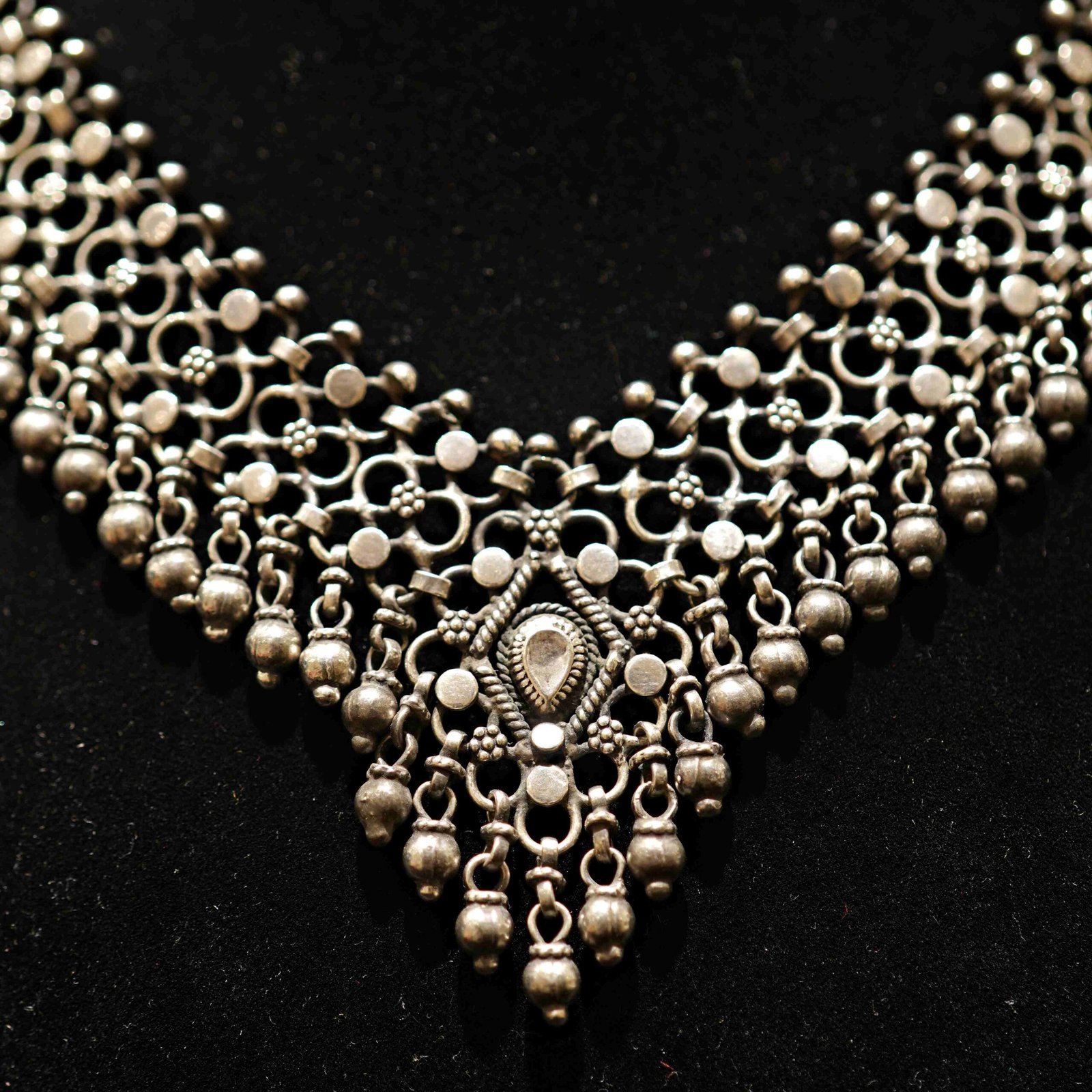 Silver Traditional Moti AD Necklace Set with Earrings - Image 3