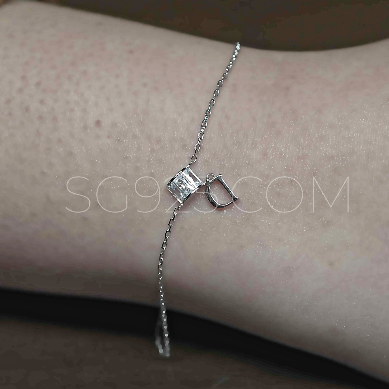 Elegant Silver Bracelet - Image 3