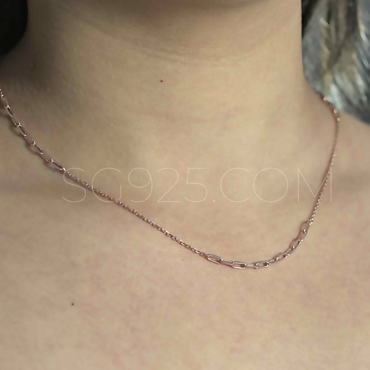 Crystal White Pendent Box Chain - Image 3
